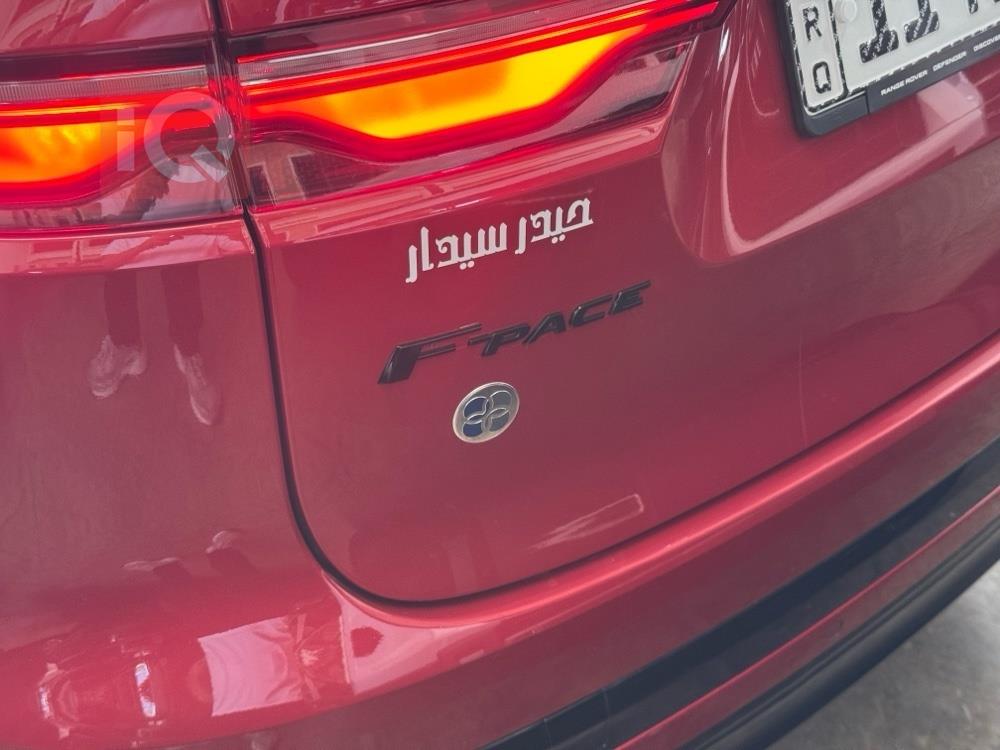 جاگوار F-Pace